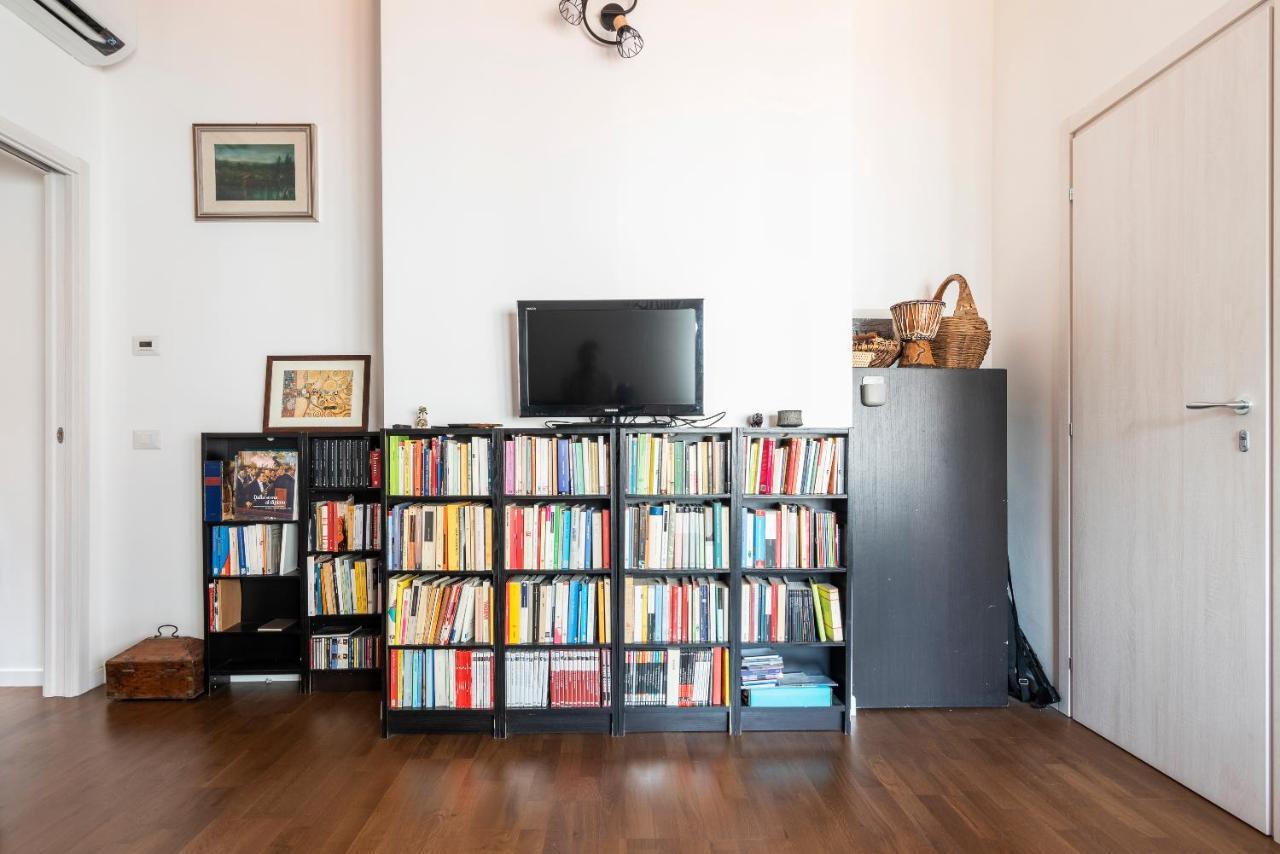 Cozy Apartment Near Central Station Milano Eksteriør billede